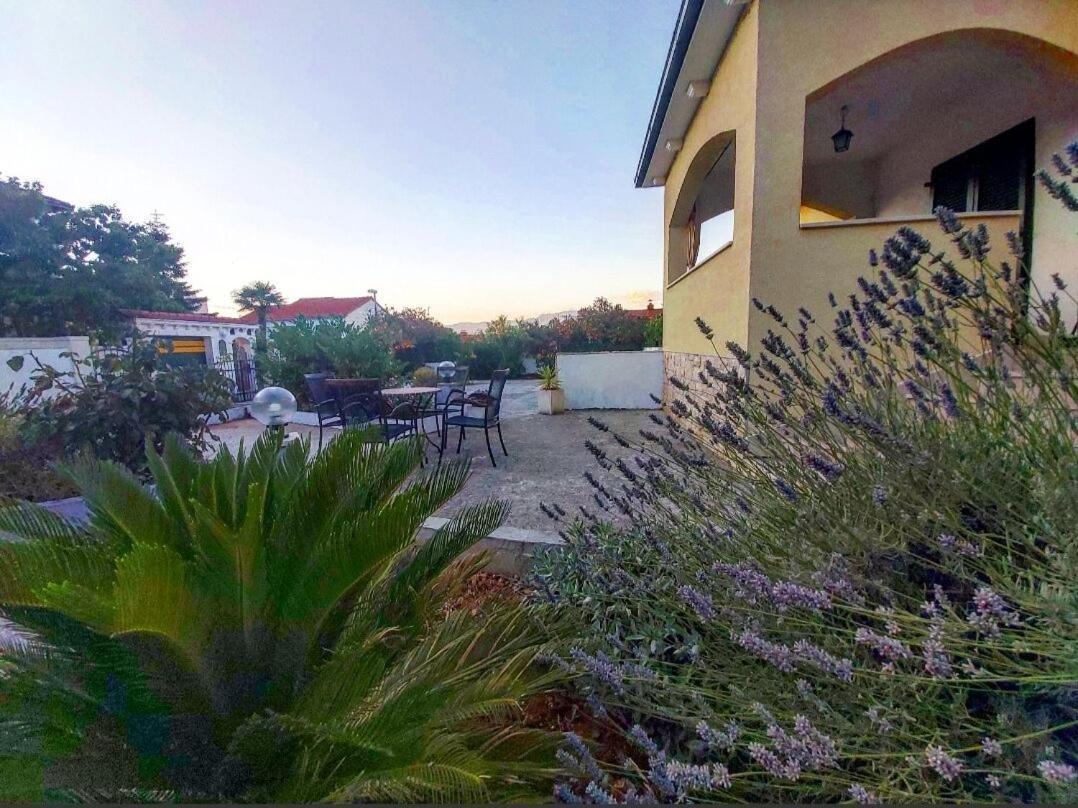Apartment Marina Supetar Buitenkant foto